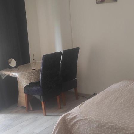 Appartamento Garsoniera Turda Maria Esterno foto